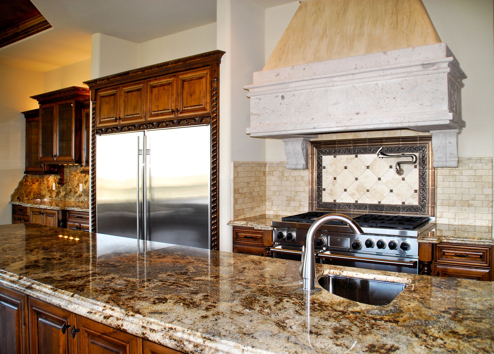 Achieving Grandeur with HighEnd Countertops A BudgetFriendly